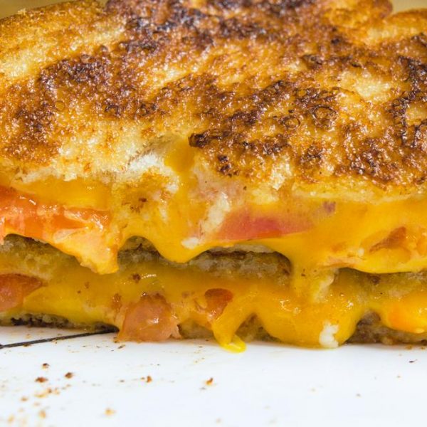 Yummy Grilled Cheese & Tomato Sandwich | Hardy Eatin'